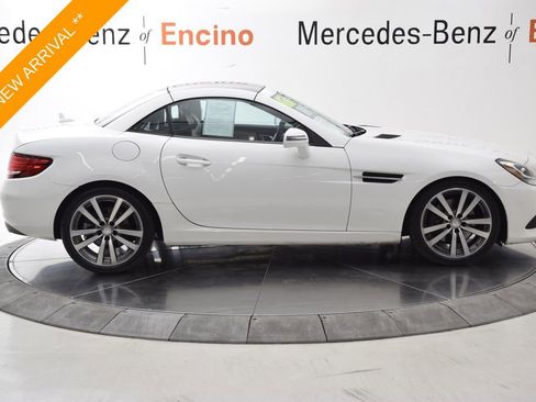 Used 2017 Mercedes-Benz SLC 300 image 7