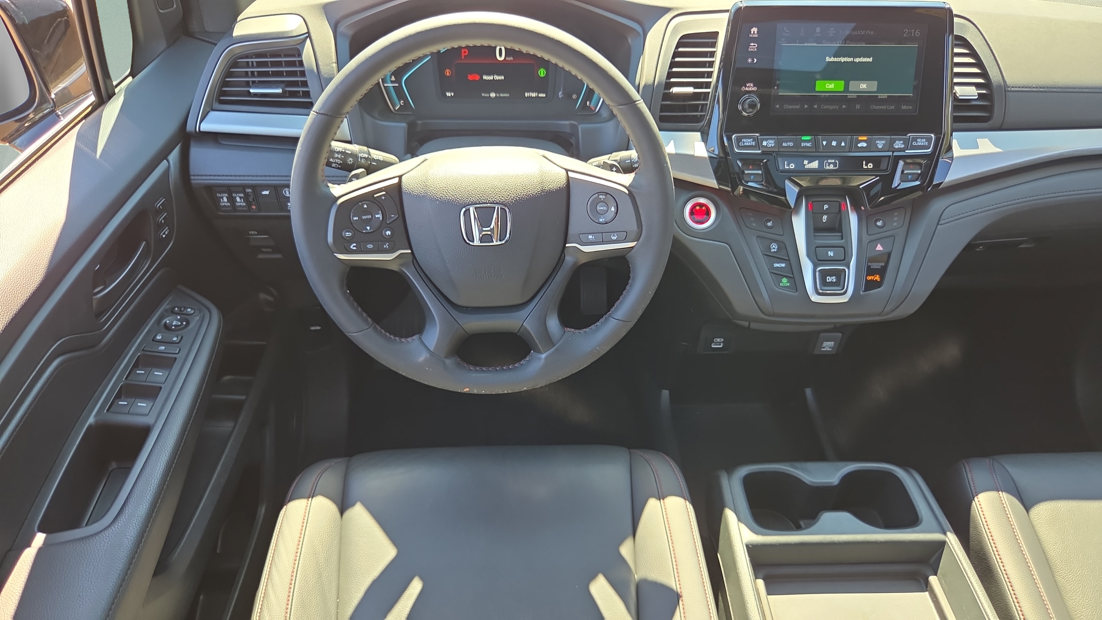 Used 2023 Honda Odyssey Sport image 2