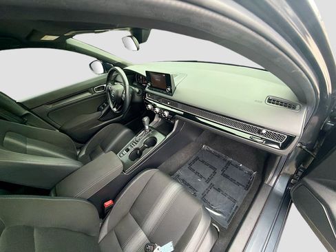 Certified 2025 Honda Civic Sport image 31