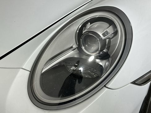 Used 2018 Porsche 911 GT3 w/ Sport Chrono Package image 28