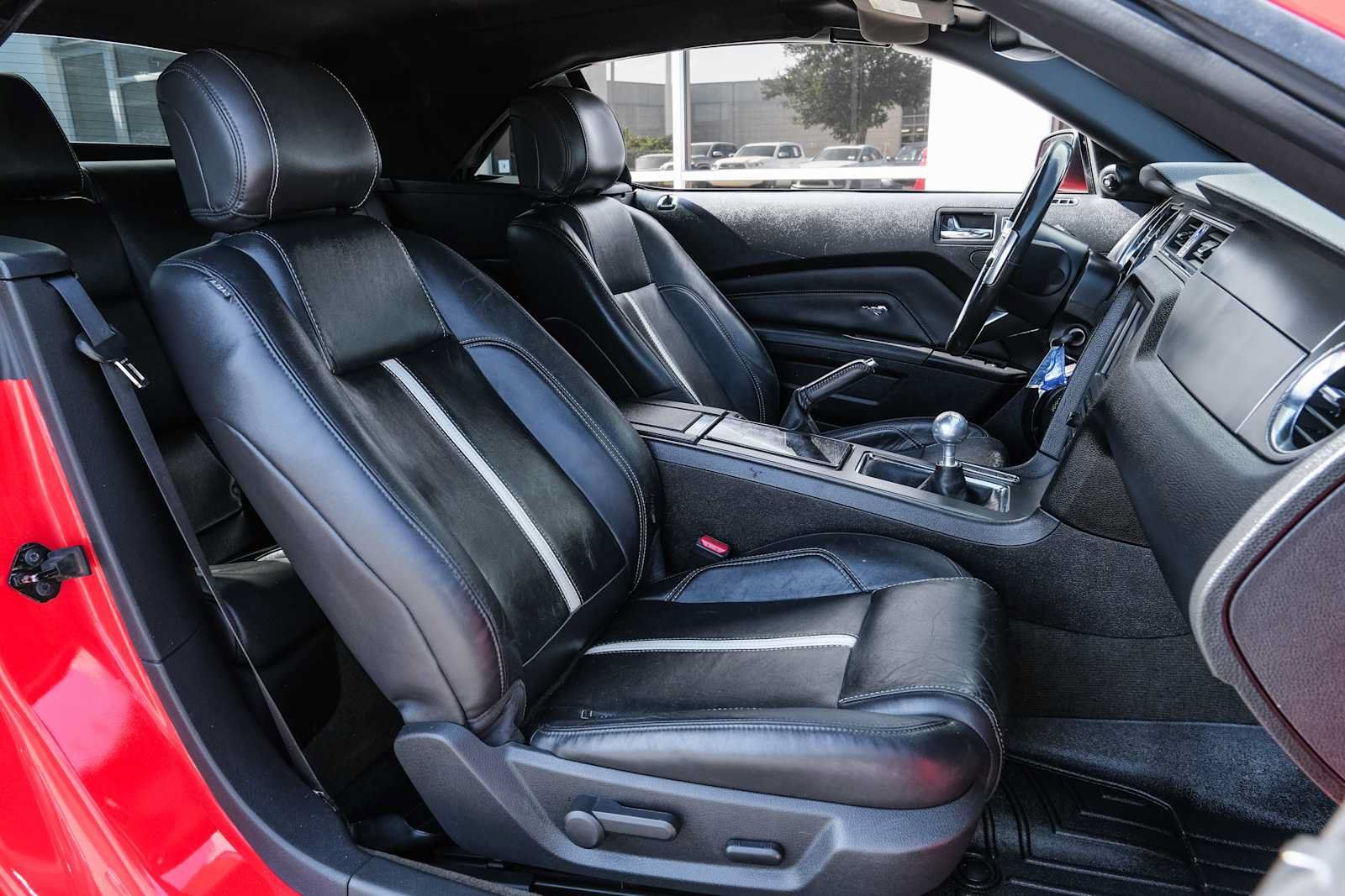 Used 2014 Ford Mustang GT Premium w/ Electronics Package RWD image 26