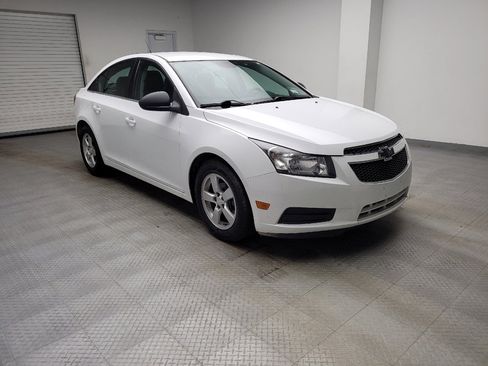 Used 2014 Chevrolet Cruze LT FWD image 13