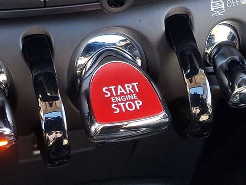 Certified 2024 MINI Cooper 2-Door Hardtop image 24