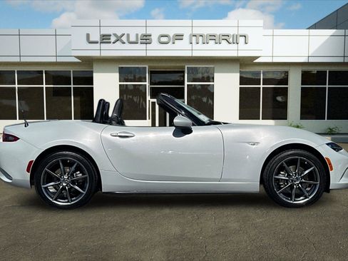 Used 2018 MAZDA MX-5 Miata Grand Touring image 8