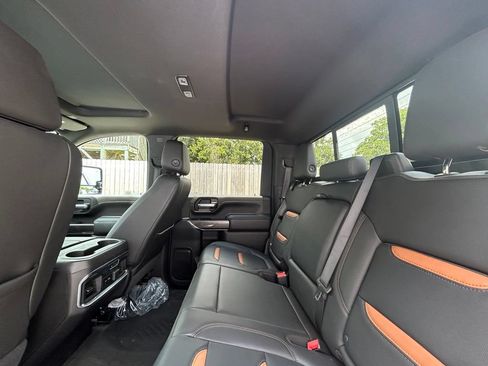 Used 2020 GMC Sierra 2500 AT4 w/ AT4 Premium Package AWD/4WD image 14