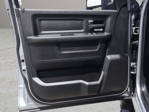 Used 2023 RAM 2500 Tradesman RWD image 9