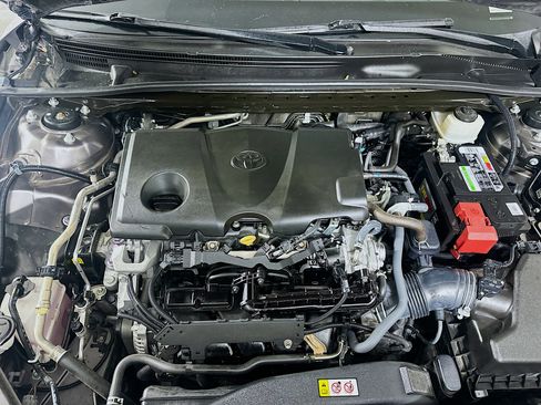 Used 2022 Toyota Camry LE image 31