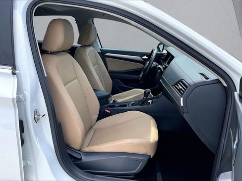 Used 2019 Volkswagen Jetta SE FWD image 8