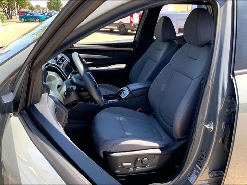 Used 2023 Hyundai Santa Cruz SEL w/ Activity Package FWD image 8