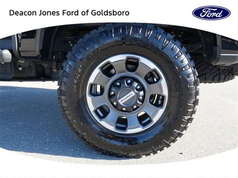 Certified 2024 Ford F250 Lariat w/ Lariat Ultimate Package image 13