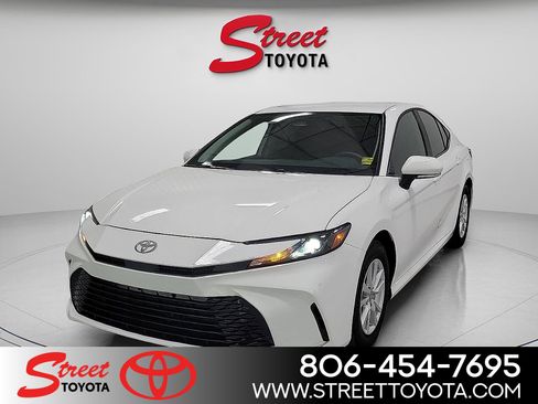 Certified 2026 Toyota Camry LE FWD image 1