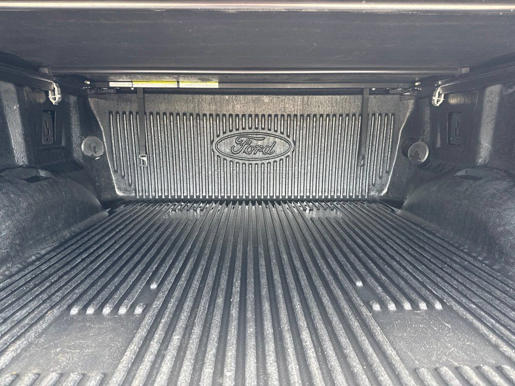 Used 2019 Ford F150 XLT w/ Equipment Group 302A Luxury AWD/4WD image 6