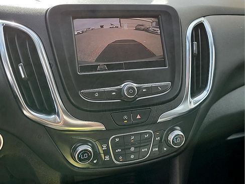 Used 2024 Chevrolet Equinox LT AWD/4WD image 22