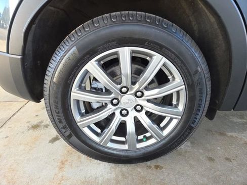 Used 2021 Cadillac XT4 Premium Luxury w/ Sun And Sound Package AWD/4WD image 76