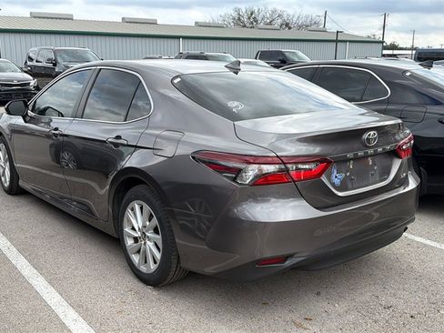 Certified 2022 Toyota Camry LE image 4