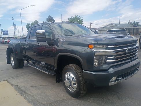 Used 2020 Chevrolet Silverado 3500 High Country AWD/4WD image 3