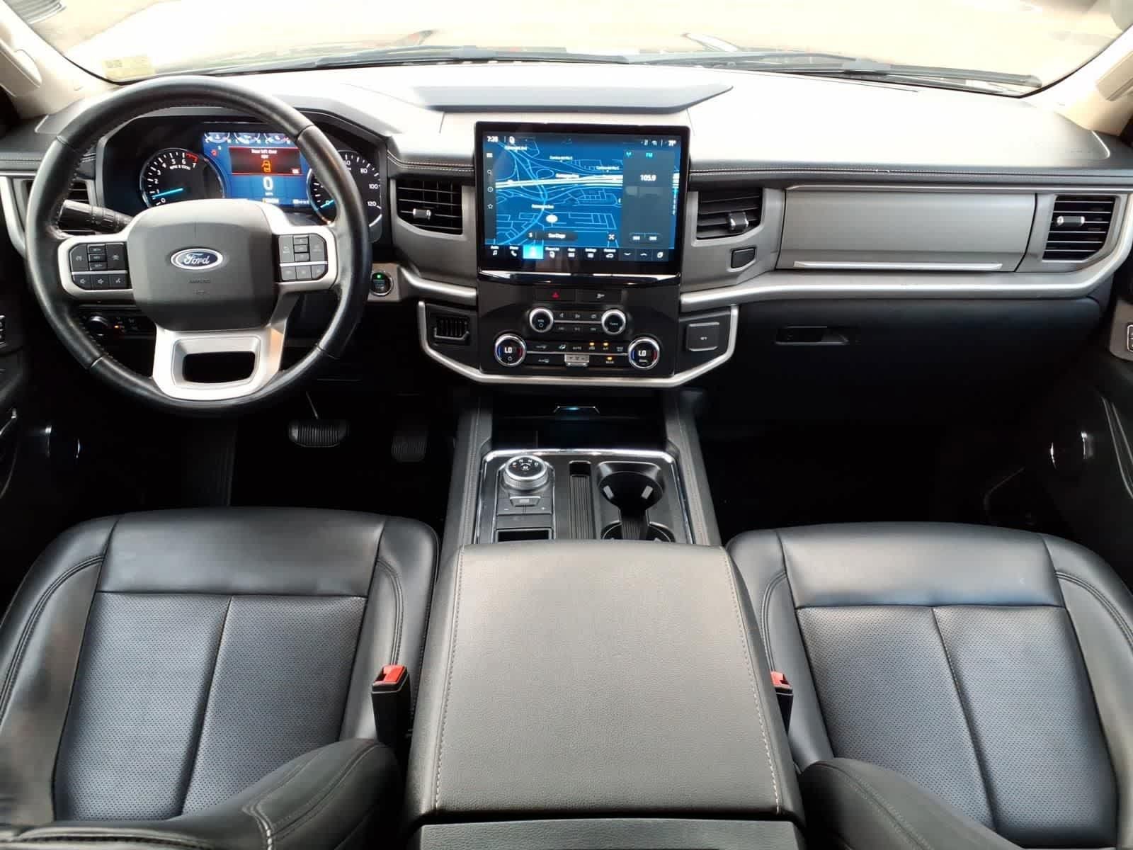 Used 2022 Ford Expedition XLT RWD image 12