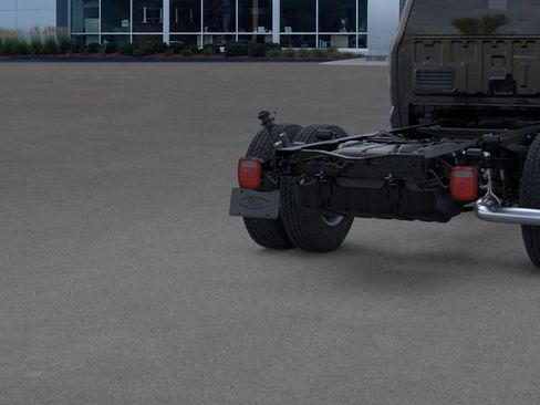 New 2026 Ford F350 XL w/ XL Chrome Package image 41