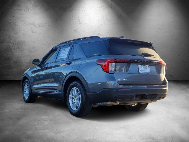 Used 2026 Ford Explorer Active RWD image 4