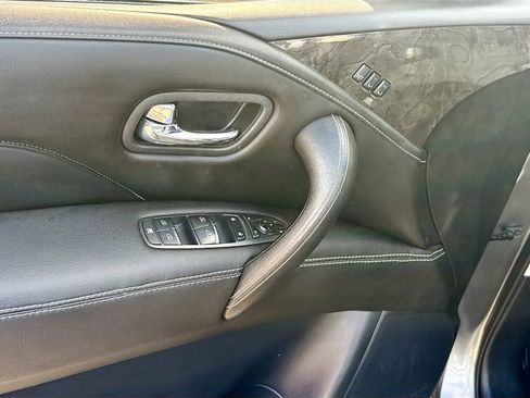 Used 2021 INFINITI QX80 Luxe image 19