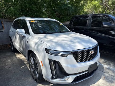 Used 2023 Cadillac XT6 Premium Luxury w/ Technology Package AWD/4WD image 1