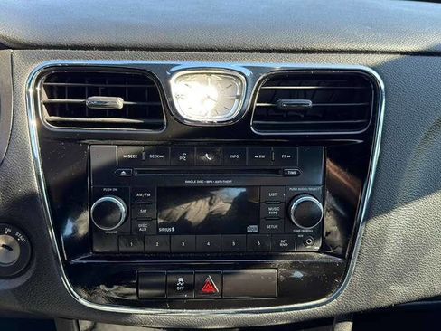 Used 2012 Chrysler 200 Touring image 15