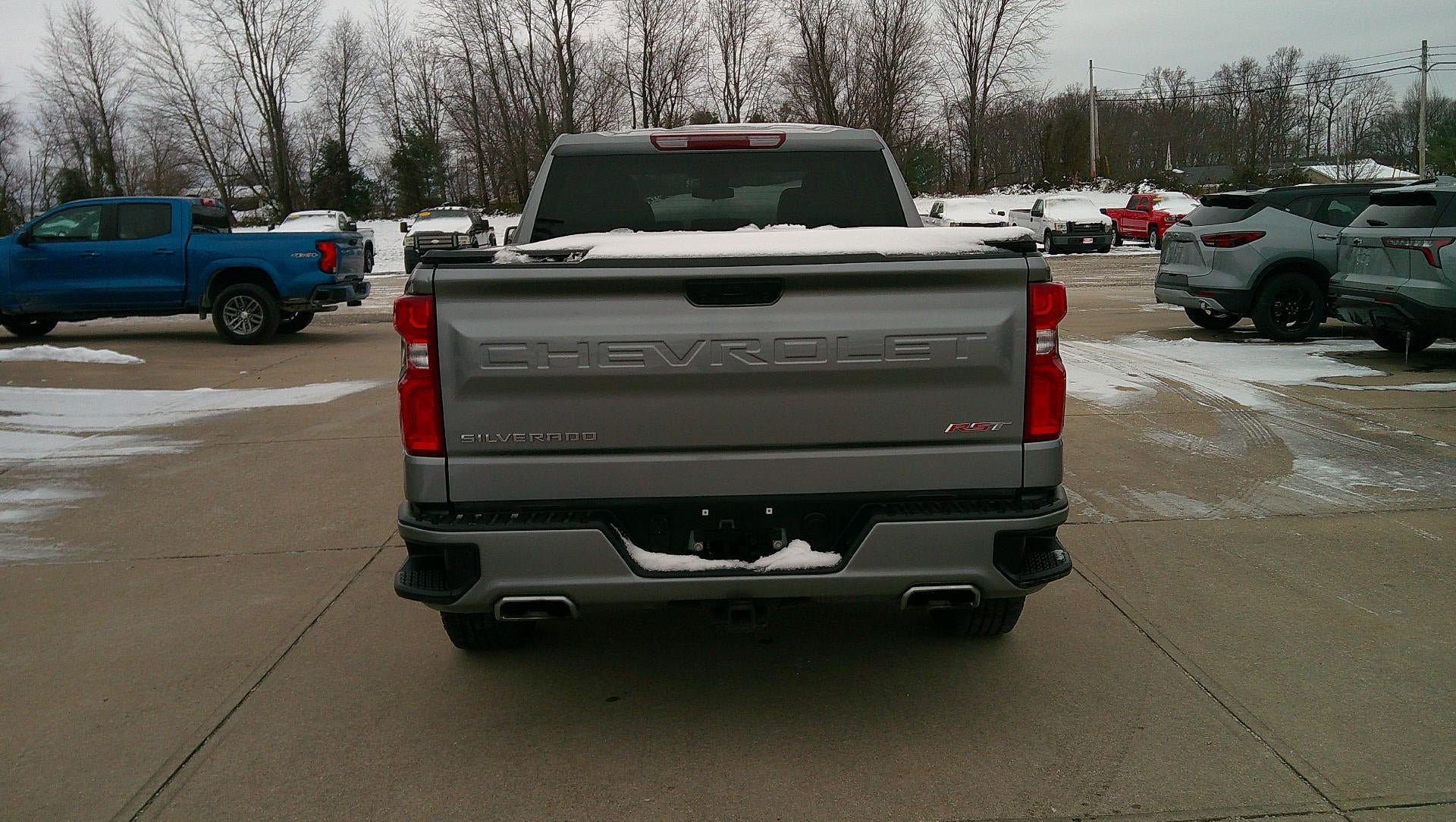 Used 2024 Chevrolet Silverado 1500 RST AWD/4WD image 7