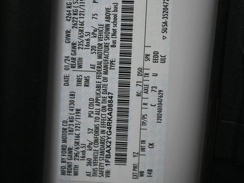 Used 2024 Ford Transit 350 XLT image 14