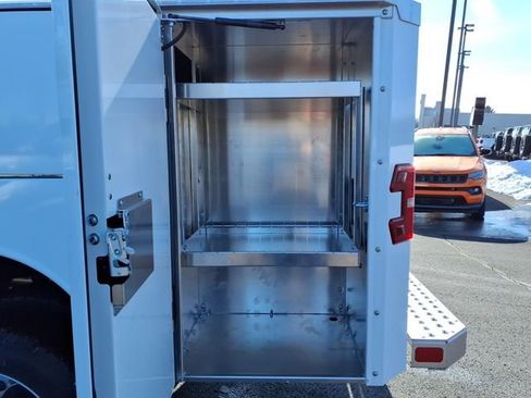 Used 2024 RAM 4500 Tradesman image 26