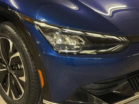 Certified 2024 Kia EV6 Wind AWD/4WD image 10