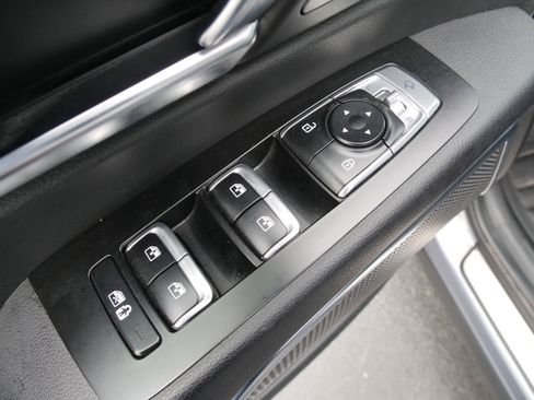 Used 2022 Kia Telluride SX w/ SX Prestige Package image 19