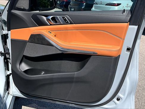 Certified 2024 BMW X5 xDrive40i w/ M Sport Package image 25