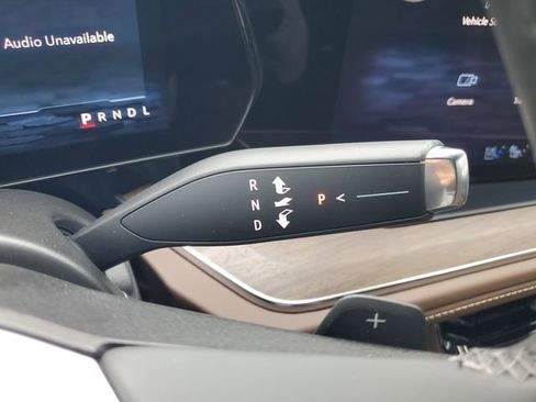 New 2026 Chevrolet Suburban High Country image 28