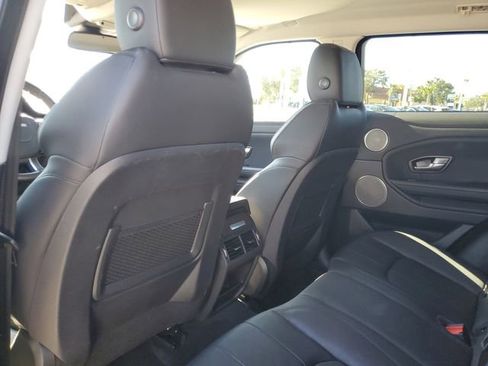 Used 2019 Land Rover Range Rover Evoque SE image 11