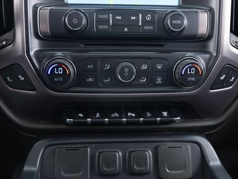 Used 2015 GMC Sierra 2500 SLT w/ Duramax Plus Package image 39