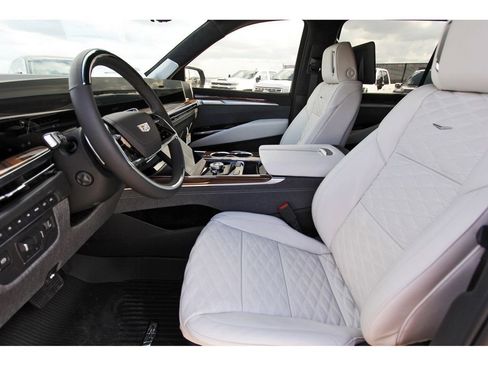 New 2026 Cadillac Escalade ESV Platinum Sport w/ LPO, Floor Liner Package image 6