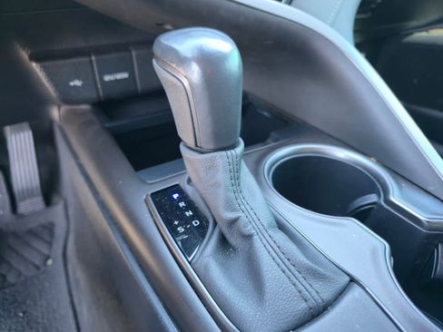 Used 2021 Toyota Camry SE w/ Carpet Mat Package (TMS) FWD image 19