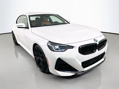 Used 2026 BMW 230i Coupe w/ Premium Package image 3