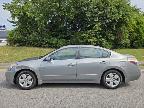 Used 2008 Nissan Altima 2.5 S w/ Convenience Pkg FWD image 2