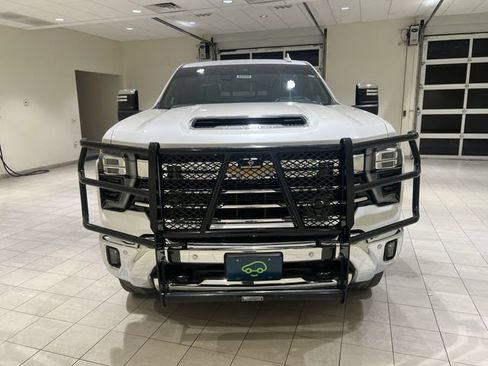 Used 2024 Chevrolet Silverado 2500 LTZ w/ LTZ Premium Package AWD/4WD image 8