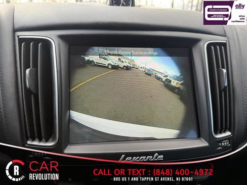 Used 2017 Maserati Levante w/ Sport Package image 16