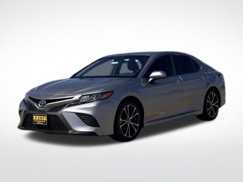 Used 2019 Toyota Camry SE FWD image 28