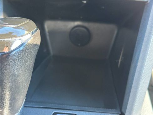 Used 2016 Chevrolet Equinox LTZ w/ Enhanced Convenience Package image 47