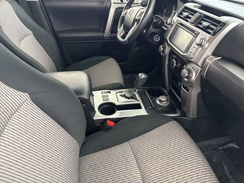 Used 2019 Toyota 4Runner SR5 AWD/4WD image 21