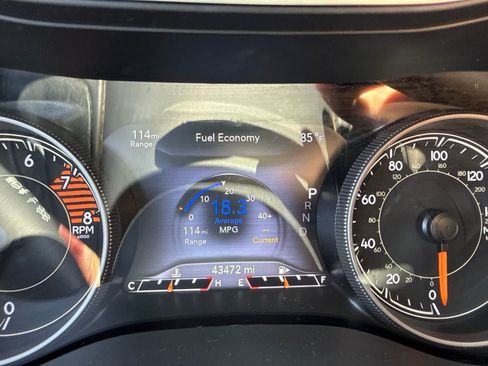Used 2019 Jeep Cherokee Limited FWD image 24
