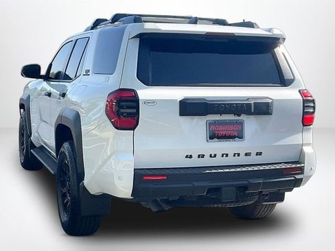 Used 2025 Toyota 4Runner TRD Off-Road Premium AWD/4WD image 12