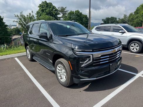 Used 2025 Chevrolet Tahoe LT AWD/4WD image 8