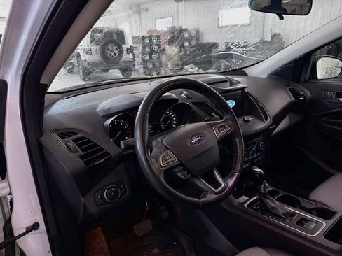 Used 2018 Ford Escape SE w/ SE SYNC Package AWD/4WD image 8