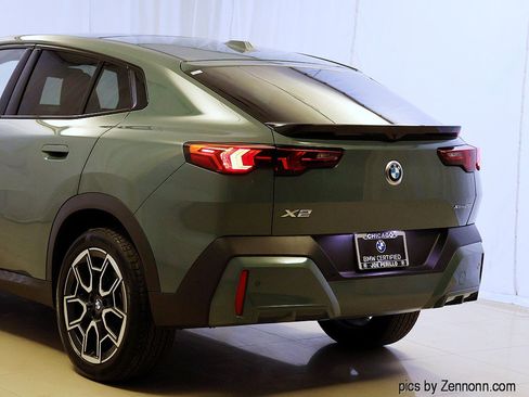 Used 2024 BMW X2 xDrive28i AWD/4WD image 8