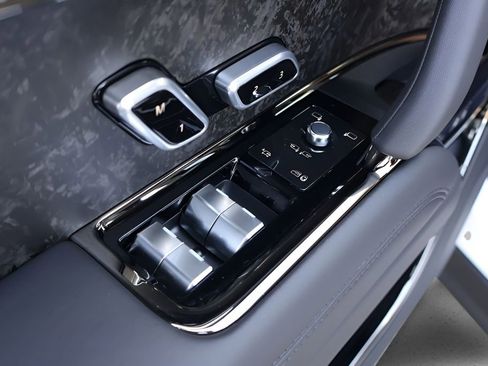 New 2026 Land Rover Range Rover Sport Dynamic SE AWD/4WD image 11